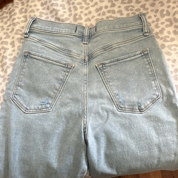 NWT/NBW Abercrombie & Fitch Ultra High Rise “The Flare” - Picture 4 of 4